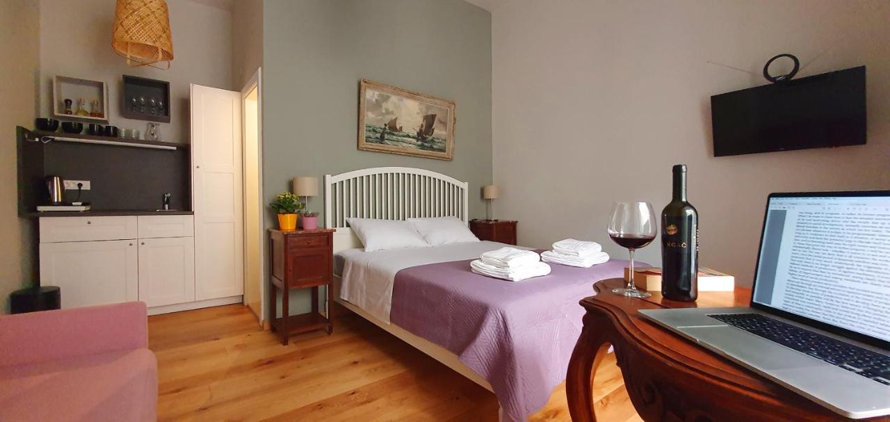 Muziqa Apartments Ragusa Esterno foto